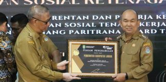 Pemkab Landak Raih Penghargaan Gerakan Perlindungan 1 Desa 100 Pekerja Rentan