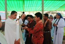 Misa Perdana Imam Baru Stasi Santo Petrus Kerongan Paroki Santo Agustinus dan Matias Darit