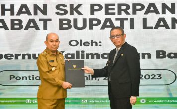 Jabatan Penjabat Bupati Landak Diperpanjang, Samuel Terima SK Dari Gubenur Kalbar