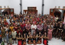 Heri Saman Hadiri Peresmian Gereja Santo Petrus dan Paulus Stasi Sungai Laki Karangan