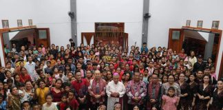 Heri Saman Hadiri Peresmian Gereja Santo Petrus dan Paulus Stasi Sungai Laki Karangan