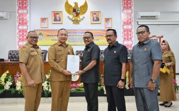 Bupati Sampaikan Pidato Raperda Pertanggungjawaban Pelaksanaan APBD Ketapang Tahun Anggaran 2022 ke DPRD