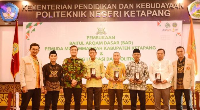 Wabup Ketapang Buka Kegiatan Baitul Arqam Dasar dan Dialog Literasi Pemuda Muhammadiyah