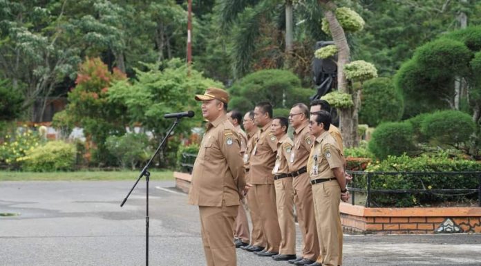 Sekda Minta ASN Pemkab Ketapang Bekerja Dengan Disiplin dan Profesional Dalam Beri Pelayanan