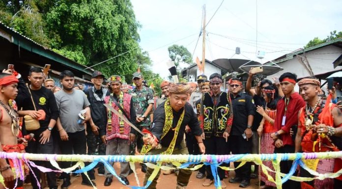 Sekda Ketapang Minta Masyarkat Pertahankan Tradisi Berladang