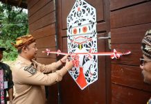 Sekda Ketapang Resmikan Rumah Adat Dayak Senopati Rampai Bakah Sengkrinang