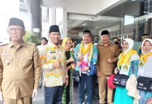 239 Jemah Calon Haji Ketapang Diberangkatkan Menuju Embarkasi Batam