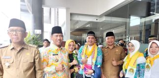 239 Jemah Calon Haji Ketapang Diberangkatkan Menuju Embarkasi Batam