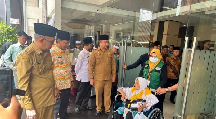 Pesan Wabup Farhan Kepada Calon Jemah Haji Ketapang Sebelum Menuju Tanah Suci