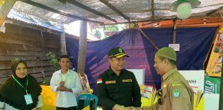 Pastikan Pilkades Berjalan Lancar, Sekda Ketapang Turun Langsung ke TPS