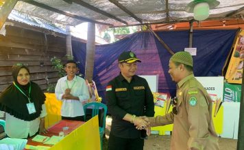 Pastikan Pilkades Berjalan Lancar, Sekda Ketapang Turun Langsung ke TPS