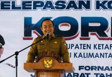 Sekda Ketapang Lepas Kerangkatan Kontingen Kormi Untuk Ikuti Fornas ke -VII di Jawa Barat