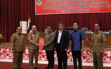 Pj Bupati Samuel Sampaikan Pidato Pengantar Rapeda Pertanggungjawaban Pelaksanaan APBD TA 2022