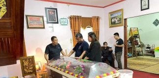 Sambangi Rumah Duka Mendiang Marsiana Ningsih, Heri Saman Sampaikan Rasa Duka Cita Mendalam