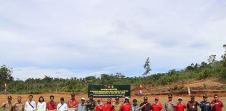 Kapolres Landak Jajal Jalan Hasil Program TMMD Imbangan Ke-116