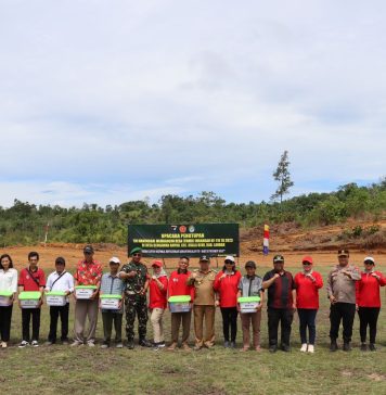 Kapolres Landak Jajal Jalan Hasil Program TMMD Imbangan Ke-116