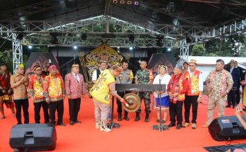 Gawai Nyapat Tautn Ke -XII Kecamatan Simpang Hulu Ketapang Resmi Digelar