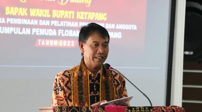 Wabup Ketapang Tutup Kegiatan Pembinaa dan Pelatihan Pengurus Flobamora