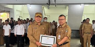 Kedisiplinan Pegawai Salah Satu Penekanan Sekda Ketapang Saat Pimpin Apel Rutin