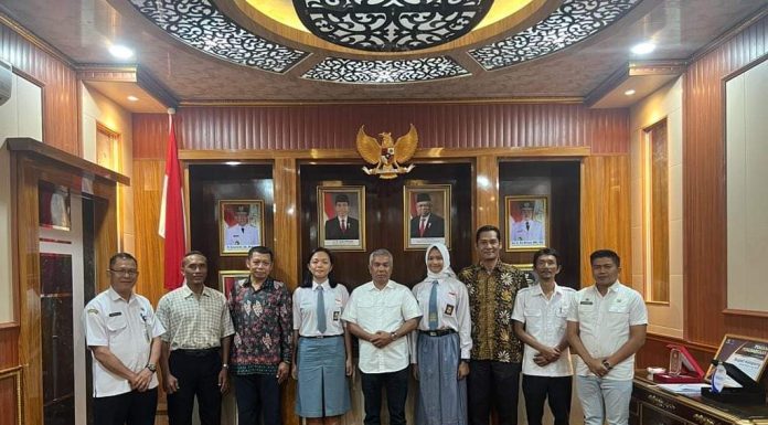 Dua Siswi SMA Ketapang Terpilih Sebagai Peserta Paskibra Tingkat Provinsi Kalbar dan Nasional