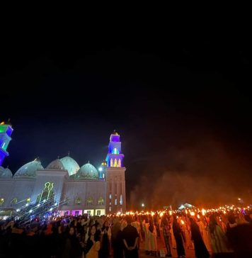 Sambut Tahun Baru Islam 1 Muharram 1445 H Masyarakat Ketapang Gelar Pawai Obor
