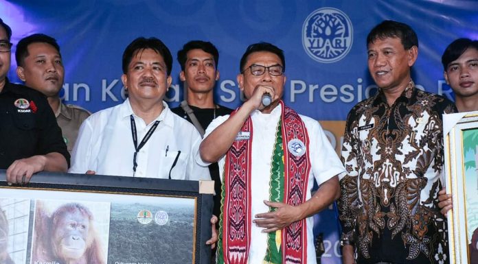 Kepala Staff Kepresidenan Republik Indonesia Moeldoko Kunjungu YIARI Ketapang