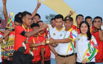 Mandau Putra Juarai Turnamen Sepak Bola Bupati Cup 2023