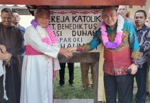 Samuel Resmikan Gereja Katolik ST. Benekditus Stasi Dunan Paroki ST. Yohanes Pemandi Pahuman