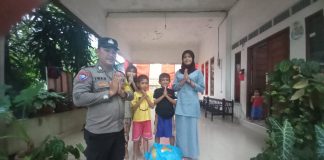 Polsek Batu Ampar Bagikan 35 Nasi Bungkus Bagi Penghuni Panti Asuhan Almutaalim