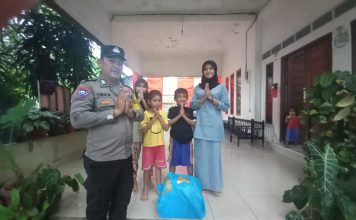 Polsek Batu Ampar Bagikan 35 Nasi Bungkus Bagi Penghuni Panti Asuhan Almutaalim