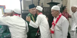 Jemaah Haji Asal Landak Tiba Dengan Selamat, Samuel : Semoga Menjadi Haji dan Hajjah Yang Mabrur
