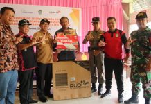 73 Rumah Warga di Dusun Mengkatang Terima Bantuan Listrik Tenaga Surya