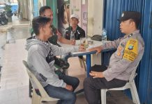 Sambangi Warga, Bhabinkamtibmas Polsek Batu Ampar Ajak Warga Jaga Kamtibmas