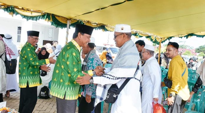 Jemaah Haji Ketapang Tiba Dengan Selamat, Wabup Farhan Harapkan Jadi Haji Yang Mambrur