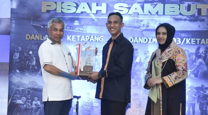 Dandim 1203 dan Danlanal Ketapang Berganti