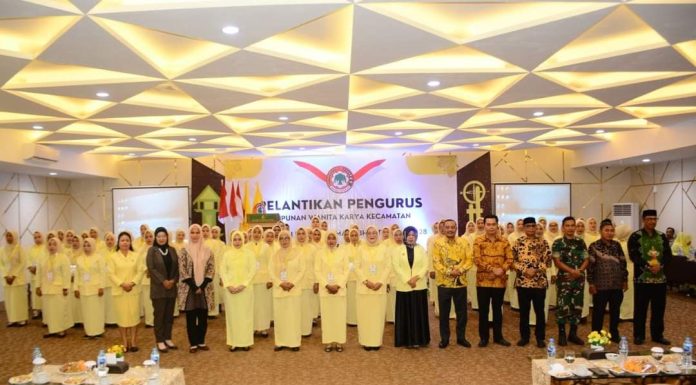 Pengurus Himpunan Wanita Berkarya Tingkat Kecamatan di Ketapang Dilantik