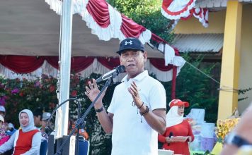 Wabup Ketapang Lepas Kegiatan Jalan Santai Peringati HUT Ke -78 Republik Indonesia