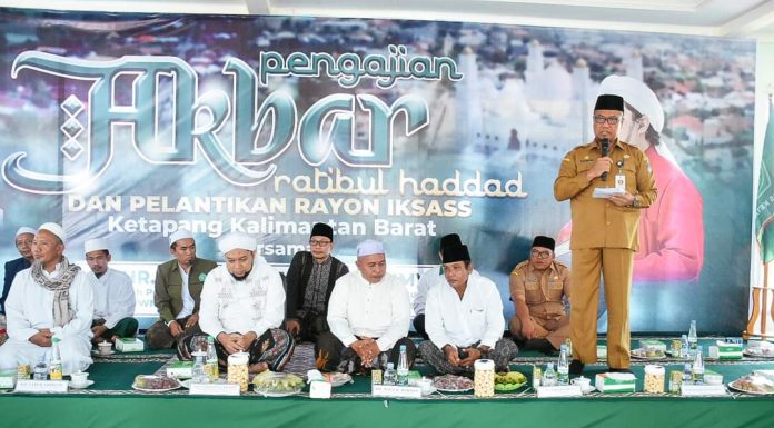 Staf Ahli Bupati Ketapang Hadiri Pelantikan Rayon IKSASS dan Pengajian Rotibul Haddad