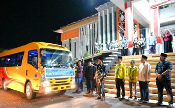 Wabup Farhan Lepas Kafilah Ketapang Ikuti MTQ Ke XXXI Tingkat Provinsi Kalbar di Sanggau