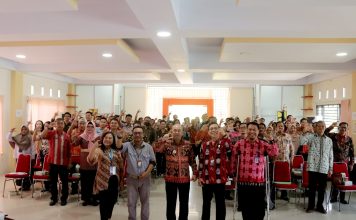 Samuel Hadiri Sosialisasi Optimalisasi Pelayanan PPID Diskominfo Landak Serta Launching Pengintegrasian Chatbot pada Website PPID