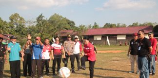 Dukung Pengembangan Caba Olah Raga, Karolin : Landak Harus Punya Sekolah Sepak Bola