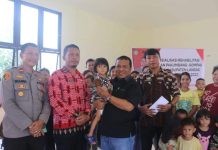 Jadi Bapak Asuh Stunting di Desa Pakumbang, Heri Saman : Komitmen Pemerintah dan DPRD Turunkan Angka Stunting