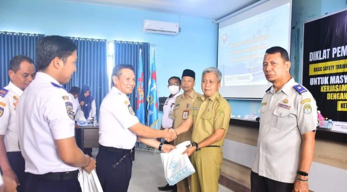 Diklat Pemberdayaan Masyarakat BST-KLM dan SKK 60 Mil Kementerian Perhubungan