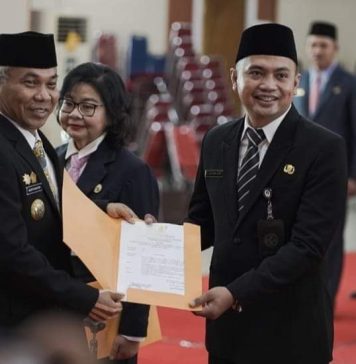 Bupati Ketapang Rotasi Sejumlah Pejabat