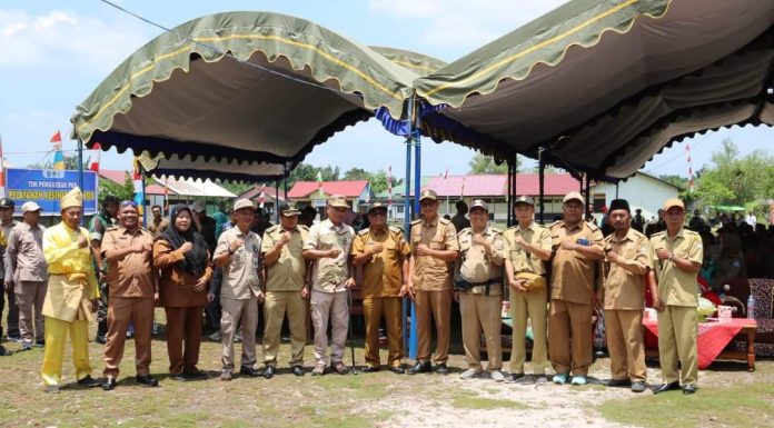 Lakukan Kunker, Bupati Ketapang Pantau Pelayanan Kesehatan Gratis Desa