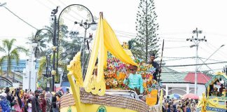 Ratusan Kendaraan Hias Ramaikan Kegiatan Pagelaran Adat Budaya Melayu di Ketapang