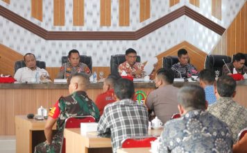 Debu Alumina Ganggu Kesehatan, Warga Desa Mekar Utama Kendawangan Mengadu ke Pemkab Ketapang