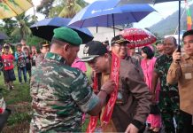 Karya Bakti TNI di Desa Sabaka Sukses Dilaksanakan, Samuel : Sekarang Akses Jalan Bisa Dilalui Roda Empat