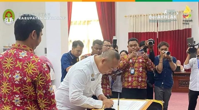 Sekda Ketapang Hadiri Workshop Evaluasi Pengelolaan Keuangan dan Pembangunan Desa