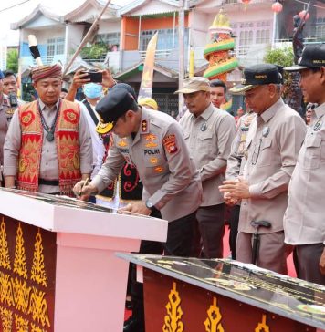 Kapolda Kalbar Hadiri Ritual Adat di Tugu Tolak Bala, Rangkaian Napak Tilas Ketapang